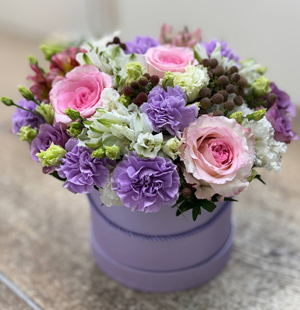 цветы в шляпных коробках