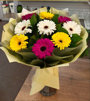 Красивые букеты с герберами красивые букеты с герберами