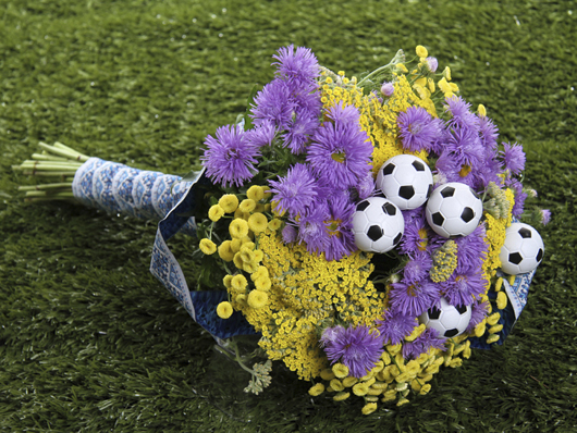 международный день футбола цветы