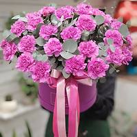 Фиолетовая бутоньерка 