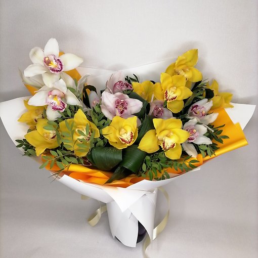 Элегантный букет с орхидеями
