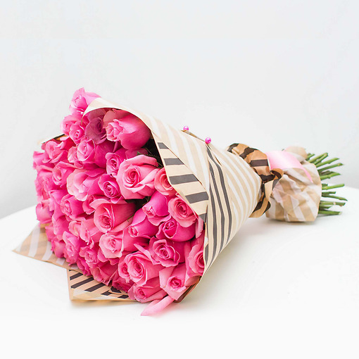 Романтичный букет из 53 эквадорских роз
