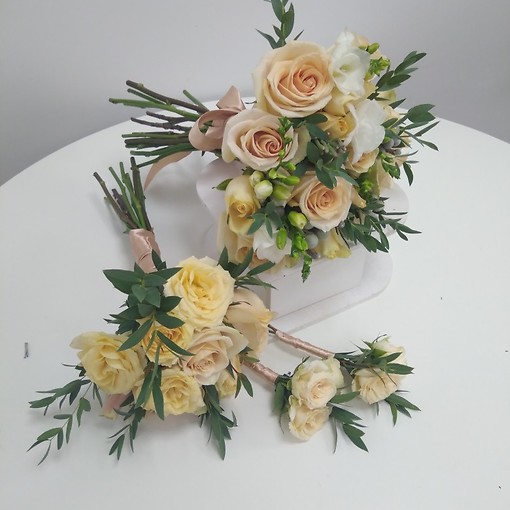 Нежно-персиковый свадебный букет для самый очаровательной невесты