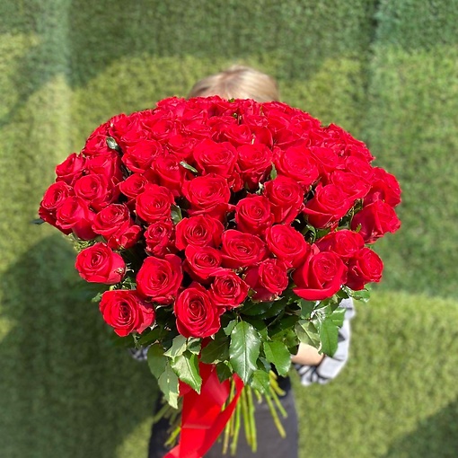 Классический букет красных роз, высота 60 см