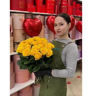 Желтая роза