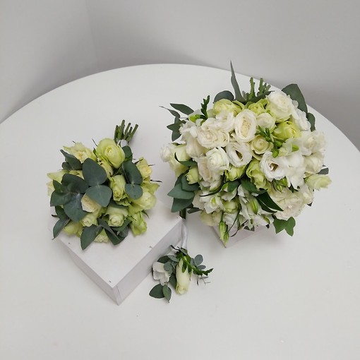 Букет невесты в классическом белом цвете