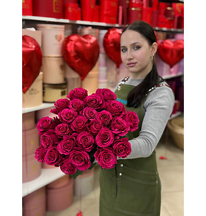 Малиновая роза